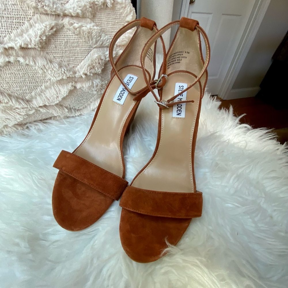 Steve Madden Wedge - 9.5